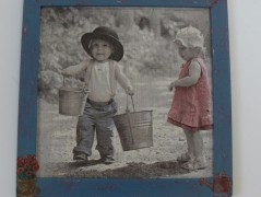 obrázek - dítě a konev