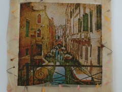 obrázek - dítě a konev