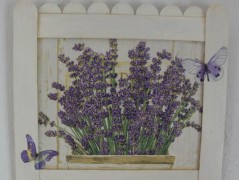 obrázek - dítě a konev