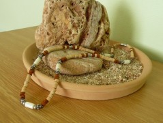 Letní náhrdelník s vinutkou TIP-TOP