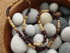 Letní náhrdelník s vinutkou TIP-TOP