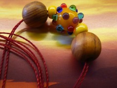 Letní náhrdelník s vinutkou TIP-TOP