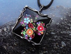 Letní náhrdelník s vinutkou TIP-TOP