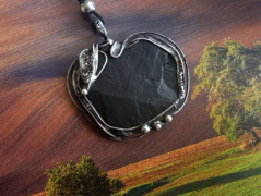 Letní náhrdelník s vinutkou TIP-TOP