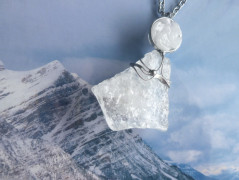 Letní náhrdelník s vinutkou TIP-TOP