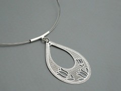 Ve fialové krajce - náhrdelník