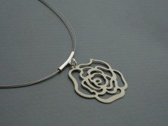 Ve fialové krajce - náhrdelník