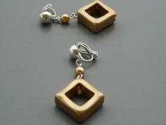 Ve fialové krajce - náhrdelník