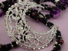 Ve fialové krajce - náhrdelník