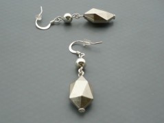 Ve fialové krajce - náhrdelník