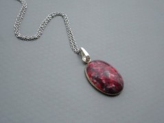 Ve fialové krajce - náhrdelník