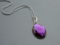 Ve fialové krajce - náhrdelník