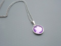 Ve fialové krajce - náhrdelník