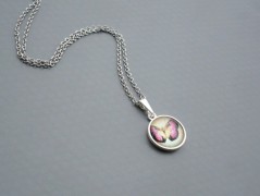 Ve fialové krajce - náhrdelník