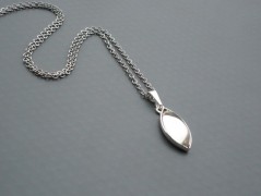 Ve fialové krajce - náhrdelník