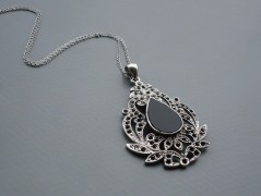 Ve fialové krajce - náhrdelník