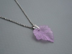 Ve fialové krajce - náhrdelník