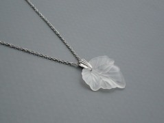 Ve fialové krajce - náhrdelník