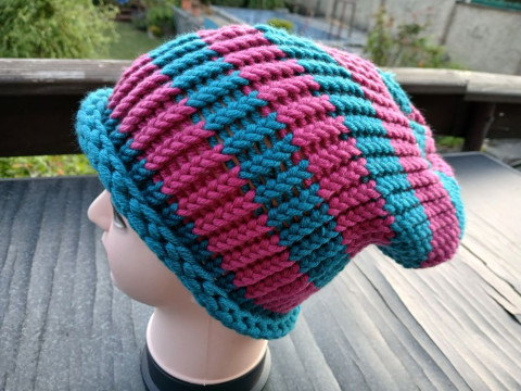 Pletená spadlá čepice fuchsiová... dárek zima žena zimní teplá muž 