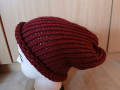Pletená spadlá čepice (vínová)