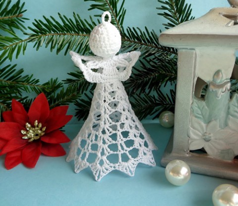 Háčkovaný andílek, bílý č.2 váza dekorace originální dárek ozdoby vánoce háčkovaná háčkovaný vánoční háčkování háčkované luxusní anděl andílek andělíček stromeček chvojí vanoční 