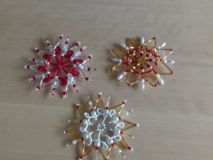 vajičko - závěs z korálků