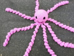 vajičko - závěs z korálků