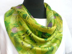 Hedvábný šátek Violet.