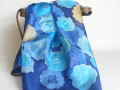 Hedvábný šátek Royal Blue.