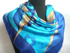 Hedvábný šátek Violet.