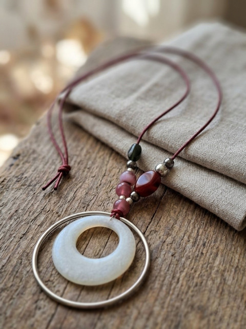 Burgundy - Šik-art náhrdelník vínová korále designový burgundy ležérní dlouhý náhrdelník výrazný náhrdelník originální náhrdelník výrazný šperk šik-art náhrdelník ležérní náhrdelník 