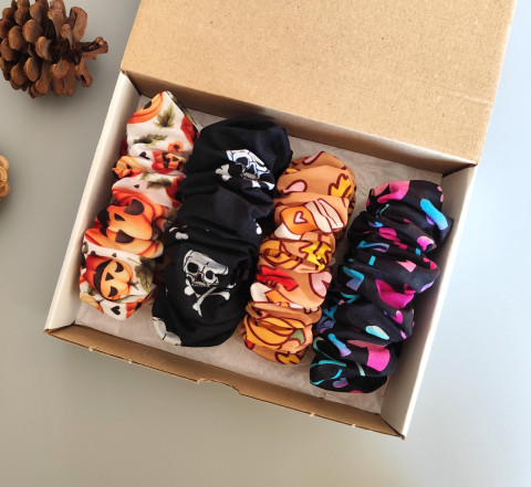 Halloweenská sada 1. - 4 scrunchies spona sponka sponky do vlasů spony scrunchies scrunchie 