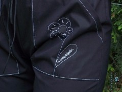 Střapatý nákrčník ,,The Red