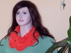 Střapatý nákrčník ,,The Red