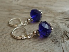 Třílístky II. ..... náušnice