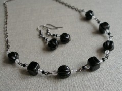 Třílístky II. ..... náušnice