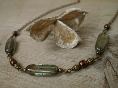 Třílístky II. ..... náušnice