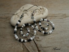 Třílístky II. ..... náušnice