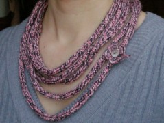 Black ...... náhrdelník s vinutkami