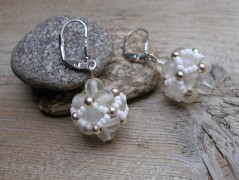 Třílístky II. ..... náušnice