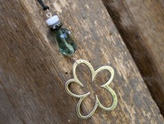 Třílístky II. ..... náušnice