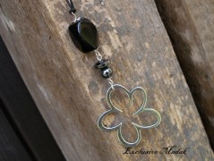 Třílístky II. ..... náušnice