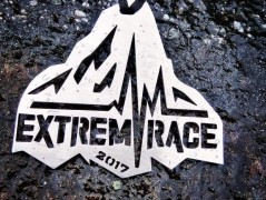 Držák na medaile - POŘÁD Z SVÝM