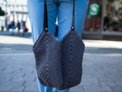 Tyrkysový dětský kabátek s kapucí