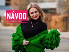 Tyrkysový dětský kabátek s kapucí