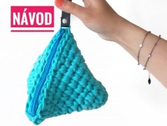 Tyrkysový dětský kabátek s kapucí