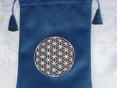 Meditační polštář s výšivkou