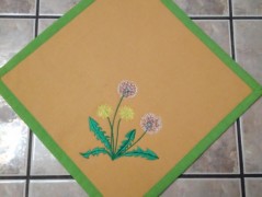 Meditační polštář s výšivkou