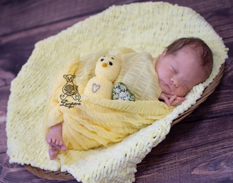 Kuřátko na focení dárek hračka háčkování velikonoce miminko zajíček háčkované kuře kuřátko háček velikonoční sněhulák zajda na focení newborn 