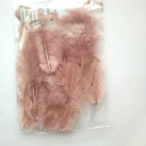 Slepičí peří - 20ks náušnice růžová ozdoba peří tvoření 